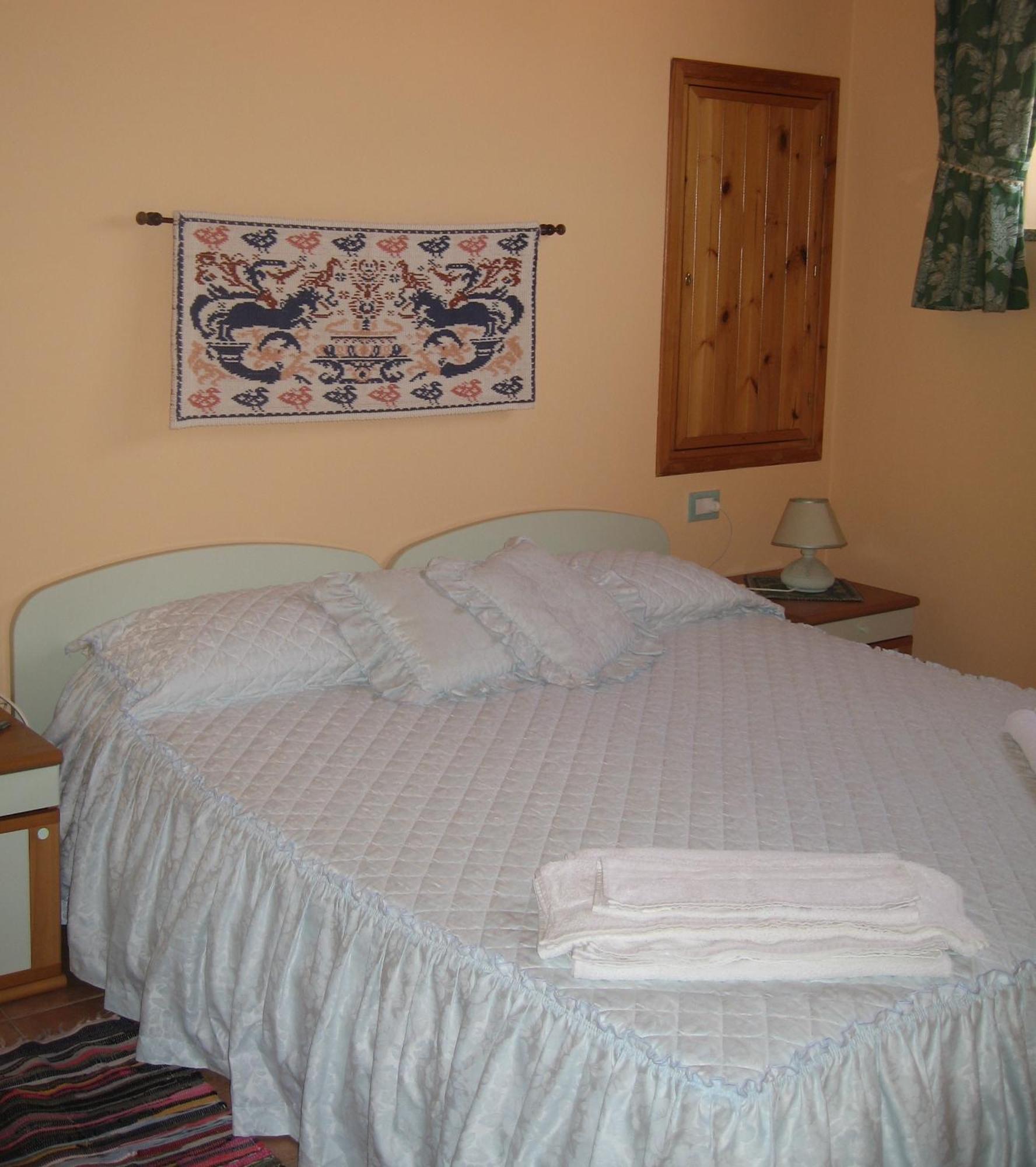 Villa Primavera Villa San Pietro Zimmer foto